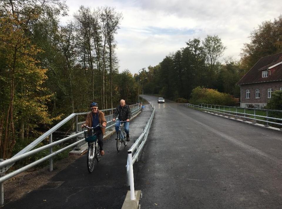 Jan Larsson Bron på väg 1788 vid Röamölla i Munka Ljungby öppnades åter för trafik.