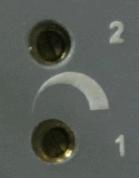 3. Inställning av nedre kopplingsläge: Vrid medurs potentiometer 2 med en skruvmejsel tills att den gröna lysdioden precis skiftar färg till gult.