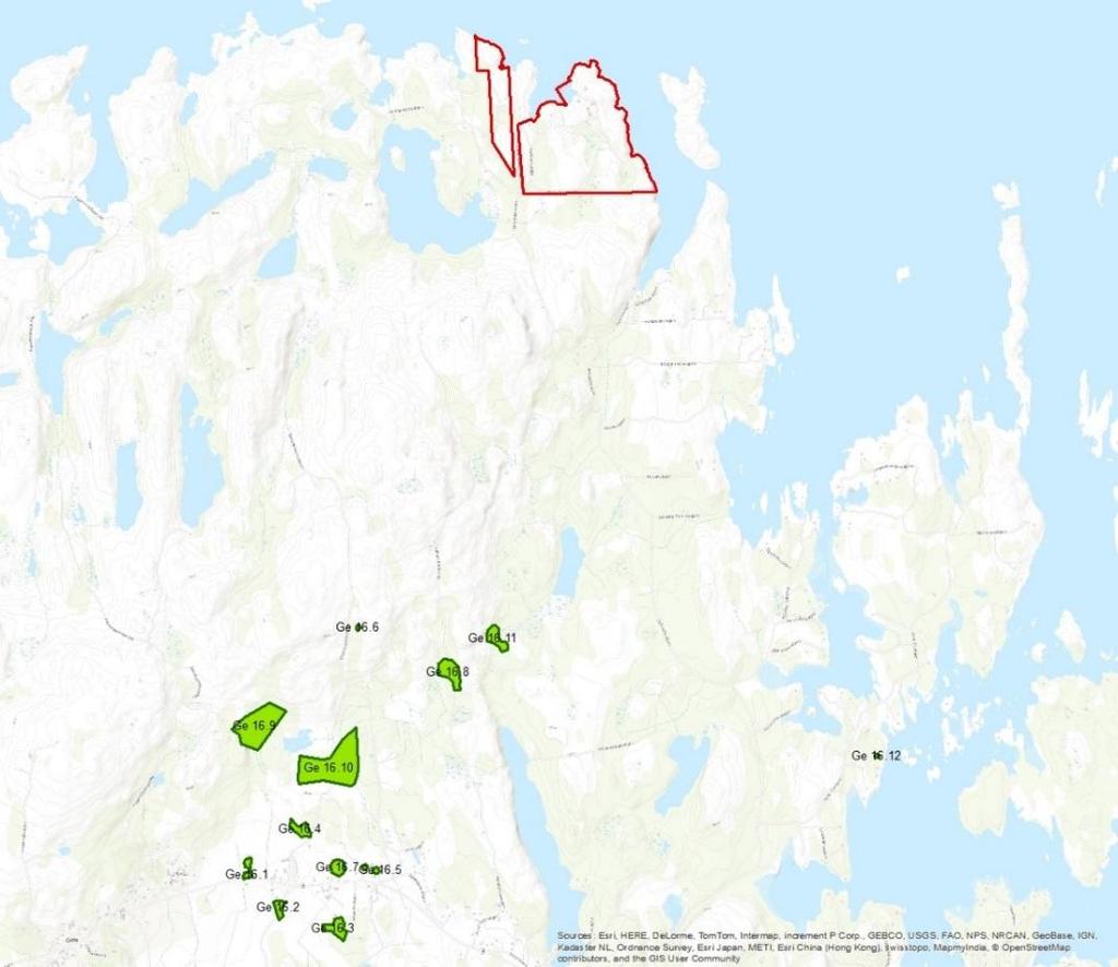 Havsvidden, Geta, Åland - Arkeologisk inventering klippor som höjer sig till 20 meter över havet och ger en mycket brant och oregelbunden terräng mot havet.