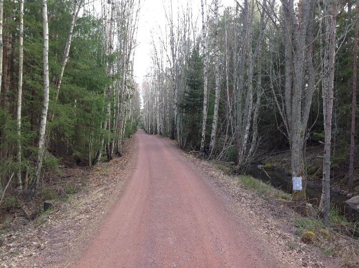 Det är turist och hälsoanläggningen Havsviddens aktiviteter som präglar områdets karaktär. Kommunikationsmönster Påverkas av terrängen och utgör ett strukturerande element i landskapet.