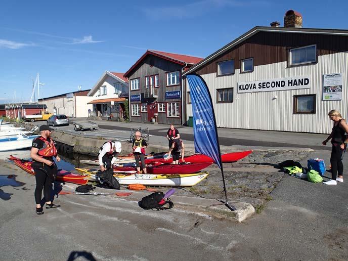 Kajak Under 2016 arrangerade kajaksektionen i Öckerö LA en grundkurs som genomfördes i början av juni på Hönö. Ett antal kvällspaddlingar kördes också från hamnen på Hönö.