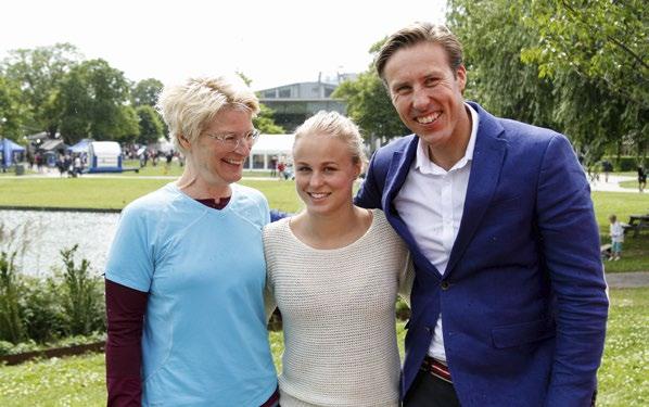 70 GRUPPTRÄNINGSKOMMITTÉN ny fr o m februari 17 Ann Zandén, Borås Magnus Åström, Gävle Sandra Örmander, Hultsfred Anna Lindgren, Stockholm Ramya Sujith, Umeå UNGDOMSKOMMITTÉN Linn Kimreus, Stockholm,