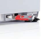 temperaturer, fuktighet och larm Användaren kan enkelt spara datan på USB-nyckel Enkel att installera Tack vare DIN-skena för en snabb väggmontering och standardfästning med skruvar, med fler