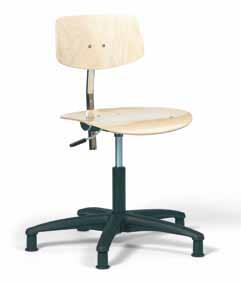 THANKS TO THE GAS SPRING, THEIR SITTING HEIGHT IS EASY TO ADJUST TO SUIT YOUR NEEDS.
