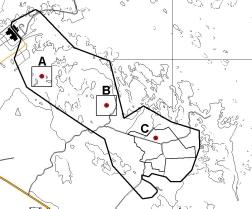 Figur 3. Platsskaleområdet i Forsmark (tjock, heldragen linje) samt revirkarteringsområden (A, B, C, tunn heldragen linje) runt borrplatser (punkter).