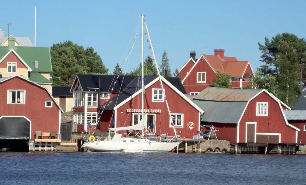 Lotsen fanns på plats och nu är Ingaskär i inloppet till Stocka Lotsmuseum där man kan följa hur livet såg ut förr för lotsmästaren och hans personal.