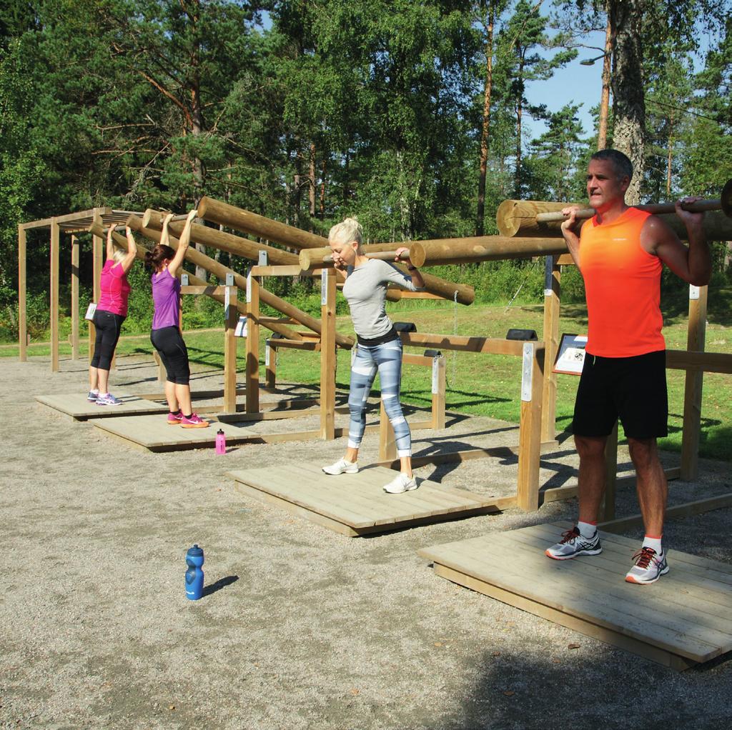 Ett år i Uddevalla Kortfattad årsredovisning 2016 Hålligångpark vid Bjursjön I juni invigdes hålligångparken vid Bjursjön.