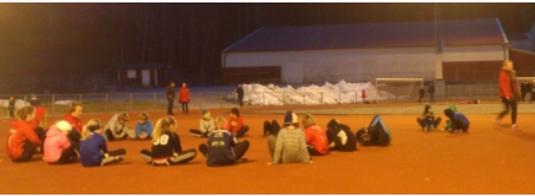 MälaröSOK:aren nummer 1 30 mars 2015 Innehåll 3 LEDAREN 4 MEDLEMSAVGIFTER 2015 4 ÅRSMÖTET 2015 5 UR ÅRSBERÄTTELSEN 7 DRAGNINGAR I MEDLEMSLOTTERIET 7 FRIIDROTT 7 TEKNIK 9 LÖPNING 9 GYMNASTIK 9