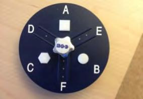 Bild på Shape and Texture Identification Test (STI). Undersökning med STI testet visade att 21 av de 23 elektrikerna hade nedsättning på testet.