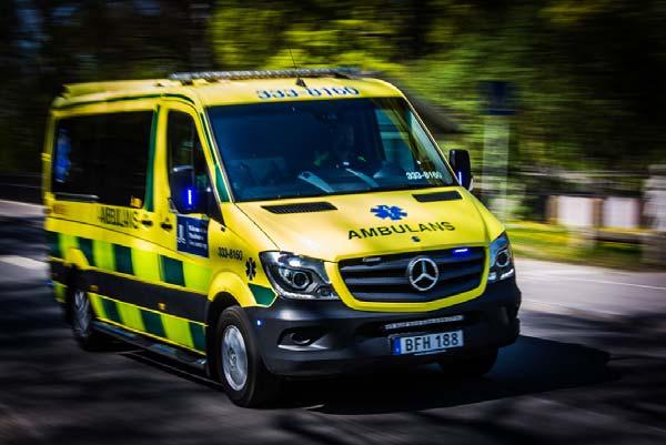 Sida 4 av 5 Dessutom finns det ett stort sug efter Mattias Larsson, AISAB, Mercedes-Benz Sprinter ambulans begagnade ambulanser när de rullat klart i Sverige köps många av internationella