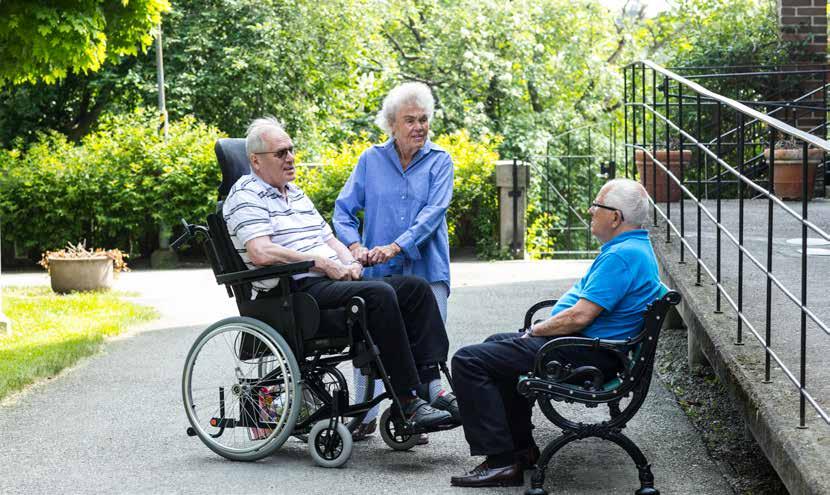 Egenskaper Perfekt omlutning Konturerad sittdyna för en symmetrisk sittposition. Omsluter perfekt brukarens säte. Omfördelning av trycket Utmärkta tryckfördelande egenskaper.