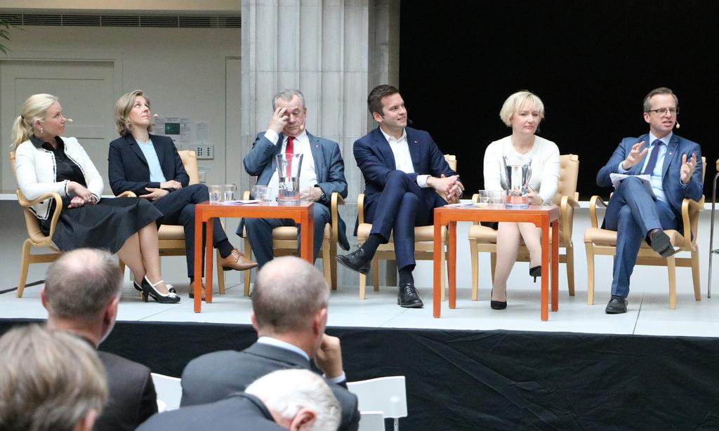rådets möten i dialog med politisk ledning och i nära samarbete med berörda departement. na för att ge möjlighet till en bredare grupp innovationsintresserade att delta i diskussionerna.