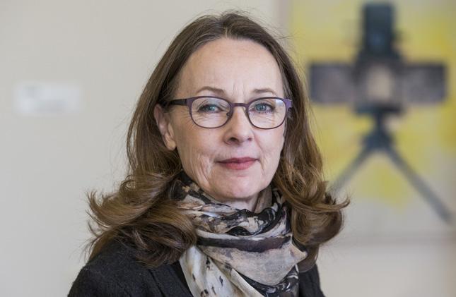 INNOVATION I HELA LANDET LIVSLÅNGT LÄRANDE OCH KOMPETENSFÖRSÖRJNING POLICY LABS, REGLER OCH TILLÄMPNING INTERNATIONALISERING OCH EU CAROLA ÖBERG Projektledare Innovation Runway, Science Park