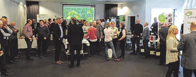 Inbjudna till årets stämma var Pauline Lindwall från koncernstyrelsen och Per Arfvidsson, Lantmännens vice VD, som representerade koncernledningen.
