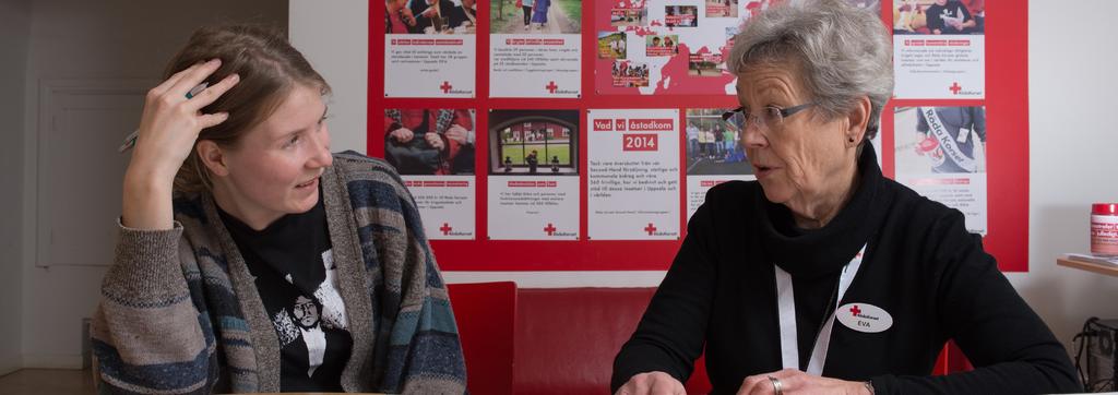 Uppsala En mailbox full av medmänsklighet - Informationsgruppen Informations- och insamlingsgruppen inom Röda Korset har bland annat till uppgift att rekrytera nya frivilliga.