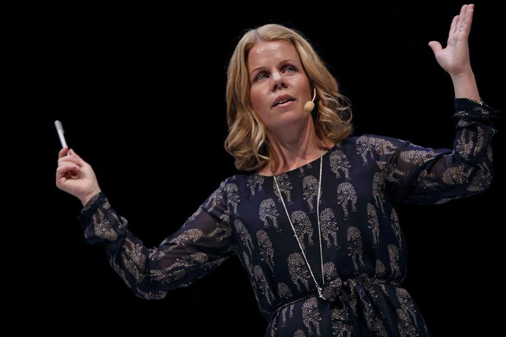 OM DE MEDVERKANDE Anna Tebelius Bodin Anna Tebelius Bodin är pedagog, föreläsare, författare och utbildad i inlärningspsykologi vid Harvard University.
