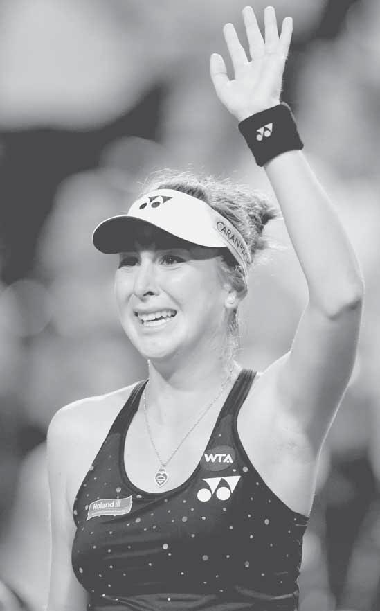 28 TENIS pondelok 17. 8. 2015 Z najväčšieho víťazstva BELINDY BENČIČOVEJ sa nepochybne tešila aj jej rodina v Bratislave a Močenku Slovenská Švajčiarka šokovala Serenu!