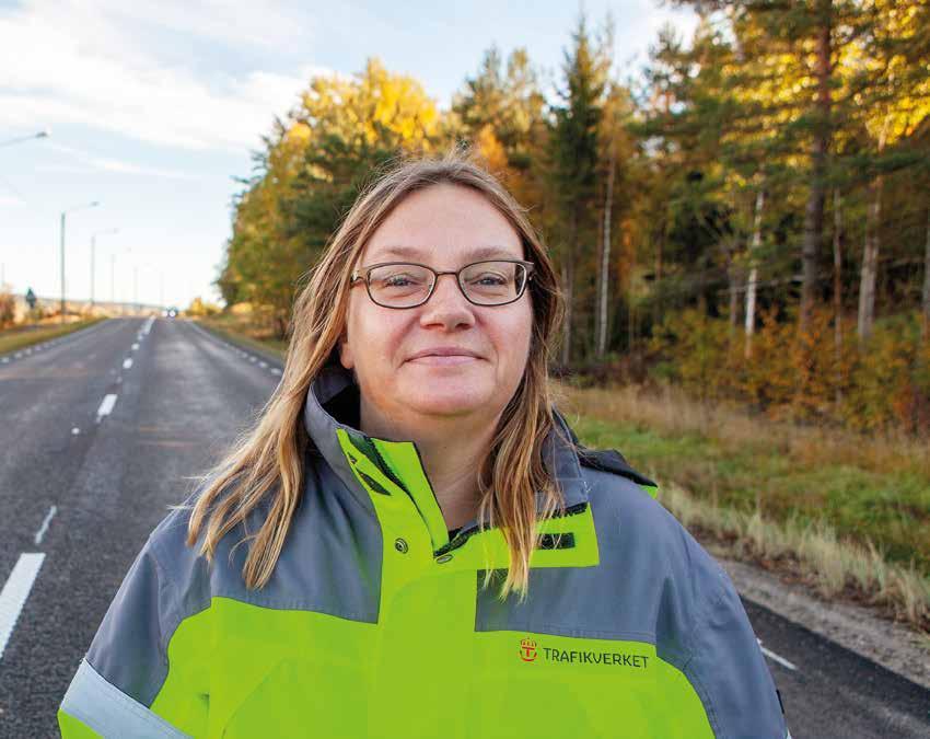 Ulrika Sundgren Ålder: 53 år Bakgrund: Utbildad civilingenjör inom väg och vatten.