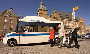 För dig som har fyllt 65 år Du som är över 65 år och inte har färdtjänsttillstånd anmäler ditt intresse att resa med Flexlinjen till Samtrafik. Detta ska ske skriftligen.