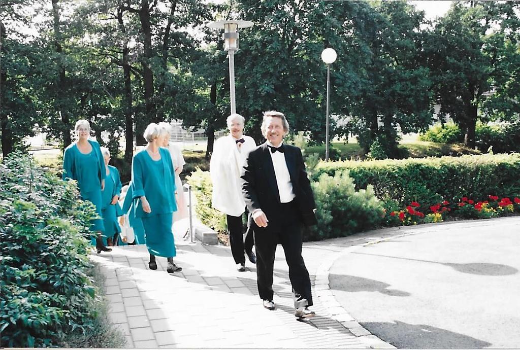 Och här kommer