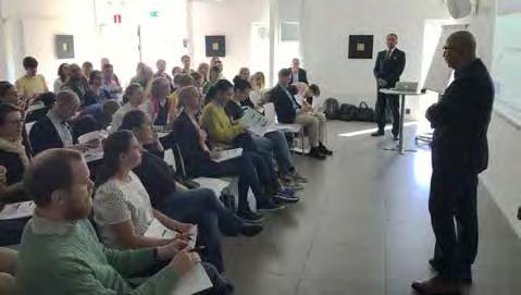 FRÅN STYRELSEN Kerstin Lillpers ST-dagar i april Solen strålade och våren hade bokstavligt talat exploderat lagom till de årliga nationella ST-dagarna i Reumatologi som i år hölls på Örenäs slott i