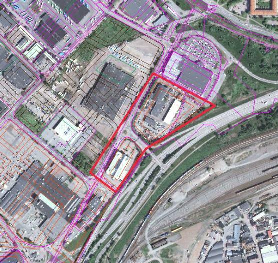 Figur 1. Illustrationskarta över föreslagen bebyggelse och planområdet, som markeras med röd linje. Karta från Stadsbyggnadskontoret i Göteborg Stad. Spridningsmodeller 3.2.