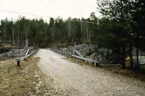 Figur 17. BaTMan Objekt 2-606-1: Bro över E4 för enskild väg öster om Södertälje vid Hälsingland.