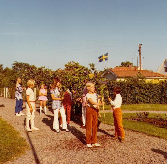 För barnen på Jordgubben var sommarfesterna något av sommarens höjdpunkt. Då fick de träffa andra kolonisters barnbarn, som de kanske inte sett på ett helt år.