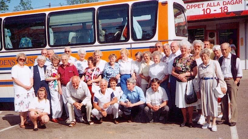Under perioden 1989 till 1995 upphörde denna typ av utflykter för damklubbens medlemmar. Nu arrangerade damklubben istället resor som var öppna för samtliga kolonister på Jordgubben.