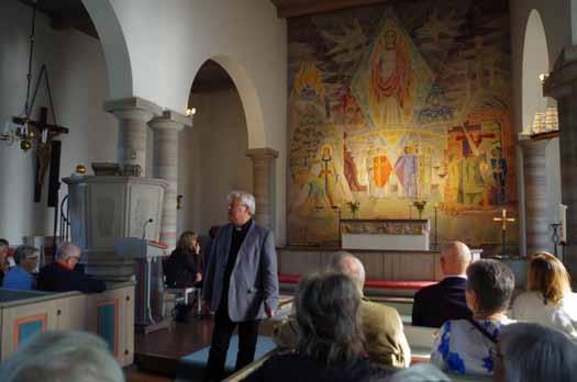 Pilgrimsvandringen fortsatte sedan till Voxtorps kyrka där det firades en pilgrimsmässa., som vår församlingspräst Ove Carlsson ledde.