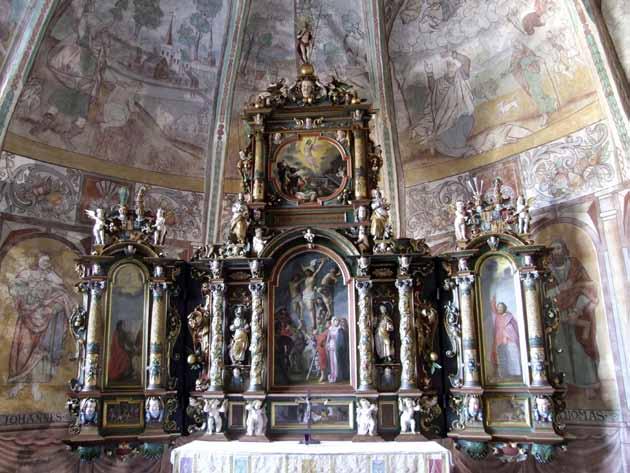 Inledning Bettna kyrkliga samfällighet ansökte den 28 november 2006 om tillstånd enligt Lag (1988:950) om kulturminnen mm (KML) att få konserva Vadsbro kyrkas altartavla i enlighet med ett