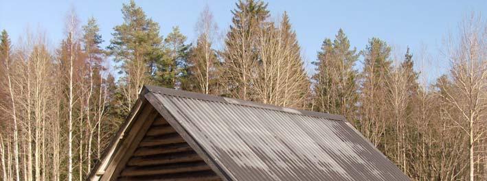 11. Ängslada Beskrivning grund stomme fasad dörrar taklag yttertak kallmurad sockel av fältsten byggnaden är glest timrad med barkat,