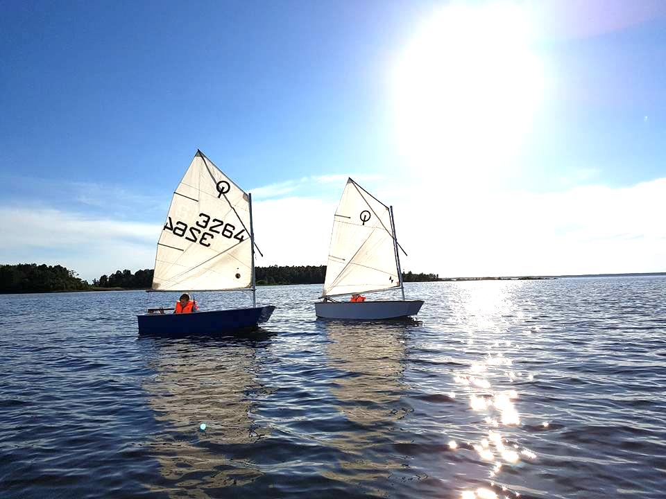 Blat nr. 1-2018 Informationsskrift för Scouterna i Skaraborg Bild från Källby scoutkår Foto: Amanda Svanung UTSIKTEN... 2 KANSLISIDAN.