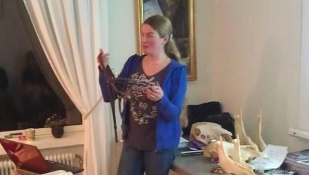 Föreläsning: Hästens mun och tänder WKS inledde året med en föreläsning om hästens mun och tänder som närmast kan liknas med en succé.