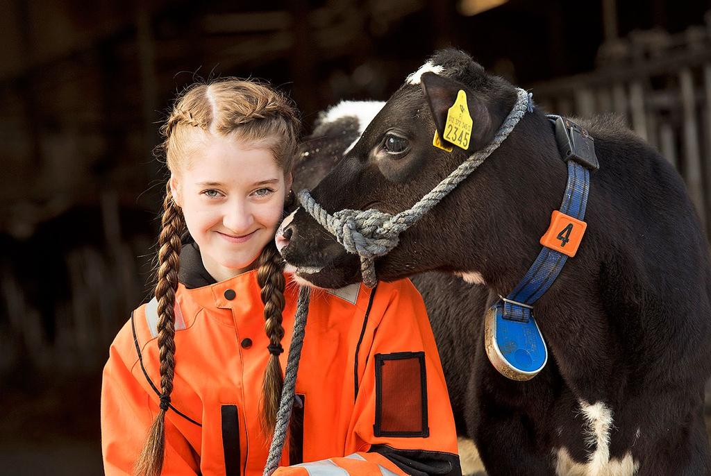 20 18 GRUNDLÄGGANDE YRKESUTBILDNINGAR Landsbygdsföretagare GRUNDEXAMEN INOM LANTBRUKSBRANSCHEN Efter studierna kan du ha ditt eget företag inom/jobba som: jordbrukare djurproducent maskinentreprenör