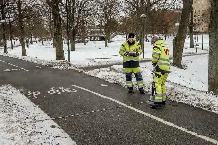 Väglagsobservation 1 (LPeab) görs på en 50-meterssträcka från platsen för SOBO-mätning 1 och i riktning upp mot backen.