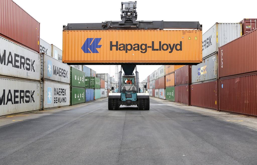KUNDEN OCH PÅLITLIGHET i fokus FÖR HAPAG-LLOYD Det tyska och globala containerrederiet Hapag- Lloyd har trafikerat Helsingborgs Hamn sedan 90-talet.