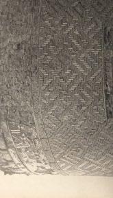 Det går även bra att rista och göra avtryck i handslaget tegel fina exempel finns på Röhsska museet för konsthantverk i Göteborg, där vissa fasadstenar ristats av hantverkare, eller kanske