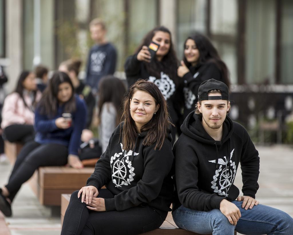 eberandan Eberandan står för en gemenskap och sammanhållning som skapar vänner och kamratskap för livet.