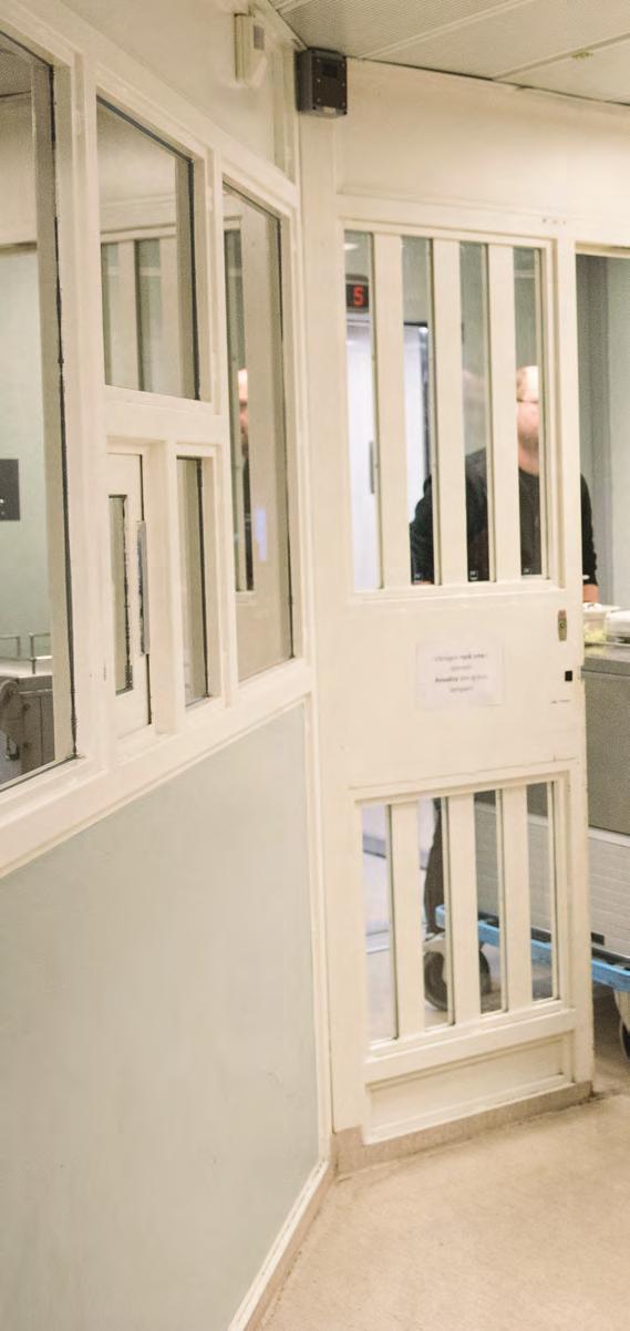 FÖRDJUPNING TRÅNGT I KRIMINALVÅRDEN»Dagligt pussel för att hitta utrymme«camilla Alexandersson är vakthavande befäl.