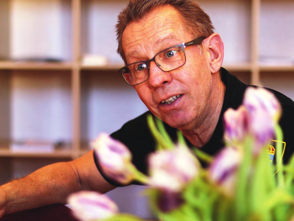 FRISKVÅRD Motion, bra mat och en peppande omgivning. Produktionsledare Jonny Carlsson vet vad som krävs för en lyckad friskvårdskurs.