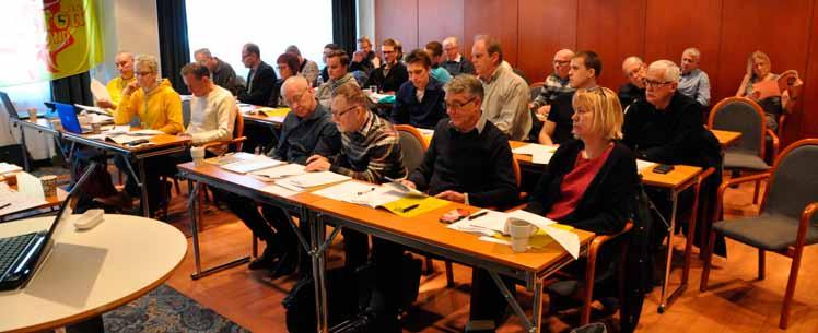 SDF-årsMÖTE Lördagen 11 mars 2017 hade vi årsmöte i Växjö med 29 närvarade personer, varav 19 föreningsombud från 13 olika klubbar.