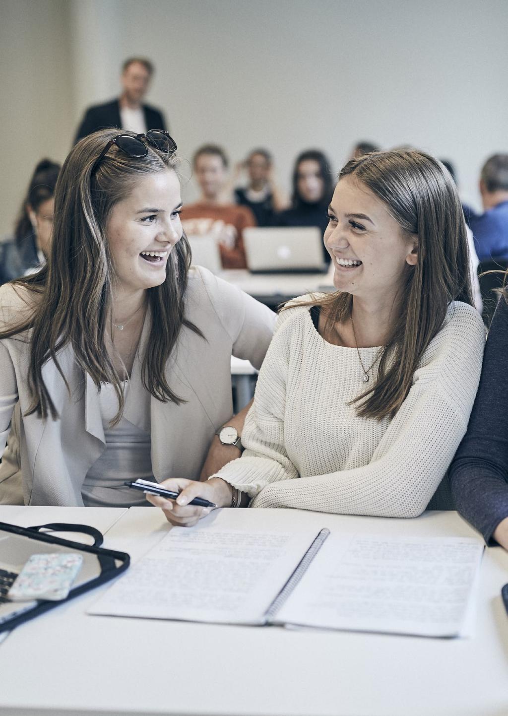 Ekonomiprogrammet EKEKOGymnasiegemensamma ämnen INRIKTNING - EKONOMI Vill du lära dig hur goda idéer kan bli din framtida inkomst? Är du intresserad av ekonomi, företagande, utveckling och ledarskap?