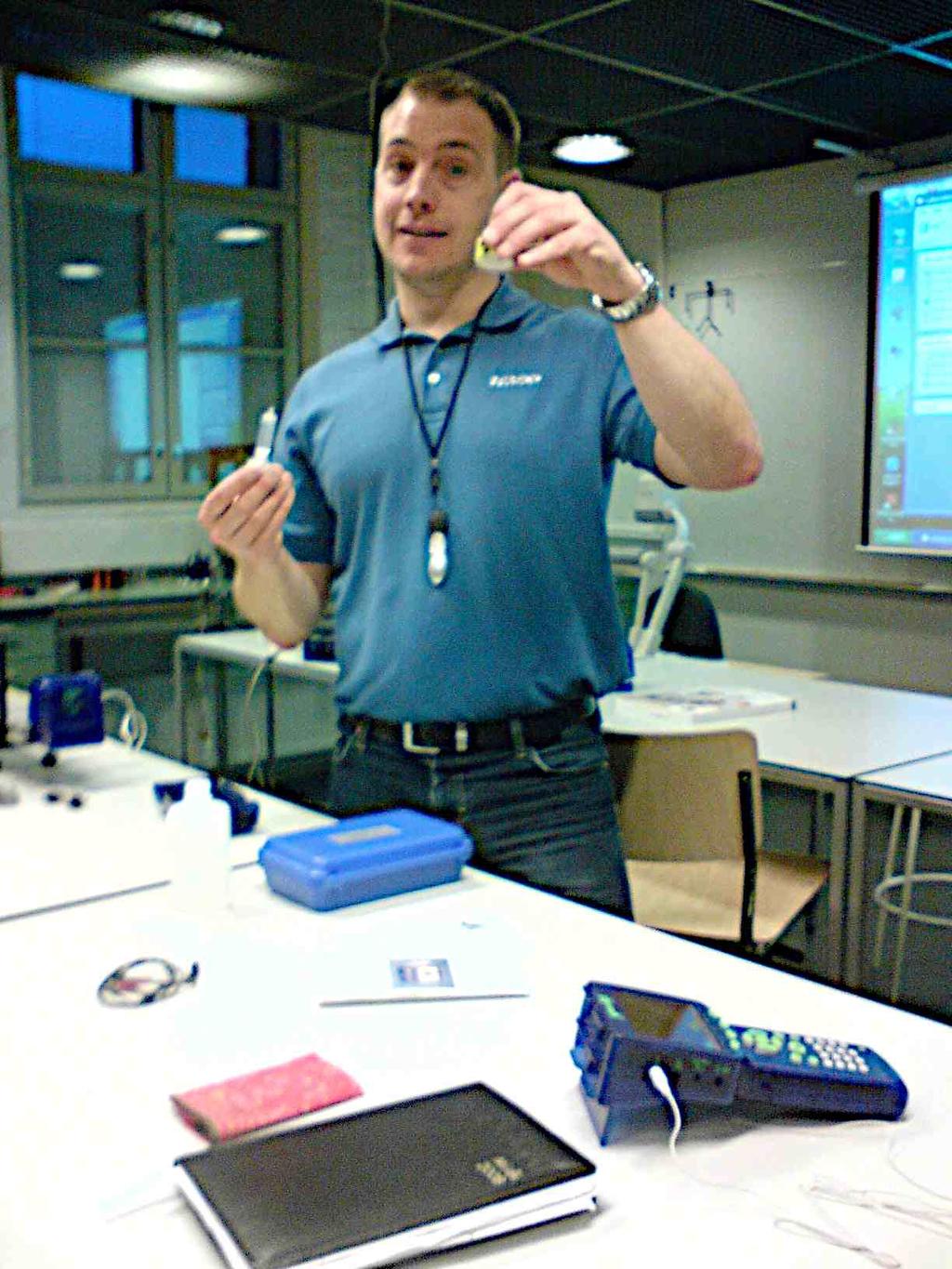 fi/sommarkurs2010 Svante Åberg är FD i kemi och anställd vid Institutionen för Analytisk kemi vid Umeå Universitet.
