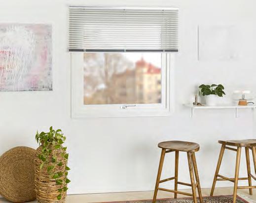ALUMINIUMPERSIENNER En aluminiumpersienn är en flexibel, lätt och kompakt avskärmning, utmärkt i fönster som du dagligen skärmar för och öppnar upp.