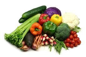 Inför en vegetarisk dag i veckan eller månaden. Prova på olika vegetariska recept och olika grönsaker så kanske ni hittar nya favoriträtter.