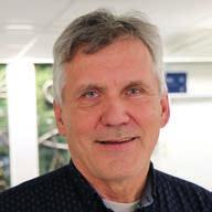 Vid sidan av dessa produkter förädlar Francis Flower dolomit och marmor för en rad användningsområden inom bland andra plast-, färg-, läkemedel- och Francis Flower har verksamhet på flera platser i