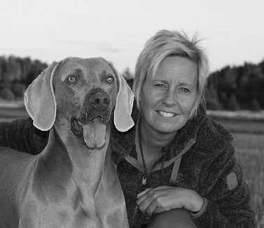 Katarina heter jag är 45 år och bor i Köping med min sambo Daniel och vår hund Gizmo. Gizmo är en weimaraner som är nyss fyllda 8 år och är från kenneln Classic Dream s.
