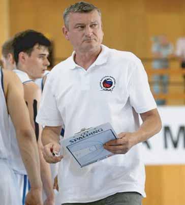 34 ktorý už národný tím viedol v rokoch 2006 až 2009. PO ROKU KONIEC Médiami krátko po Grznárovom odvolaní presvišťali správy, že sa nevedel s asociáciou dohodnúť na podmienkach ďalšej spolupráce.
