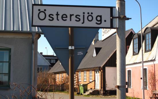 Österlenleden, Simrishamn Alunbruket, 4 nätter Sida 2 av 6 Dag 1 Ankomst till Simrishamn Till Simrishamn kan du resa med tåg eller buss.